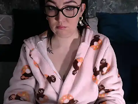 CreamyWetGirl online show from 12/18/24, 07:26