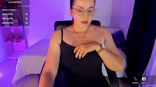 anastasia bee online show from 12/05/24, 12:22