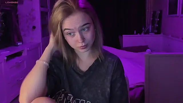 MaryDreaminess online show from 01/22/25, 05:49