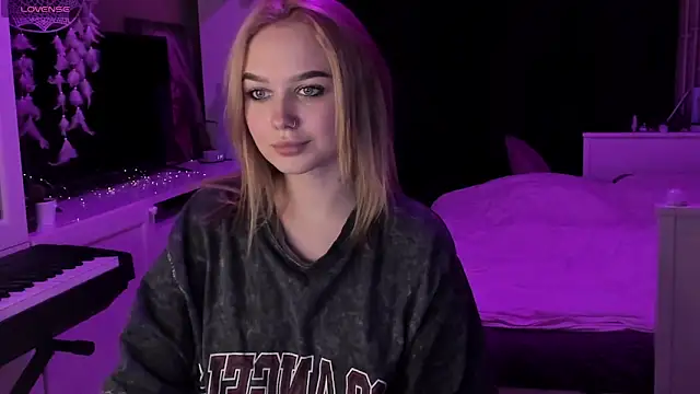 MaryDreaminess online show from 01/31/25, 10:52