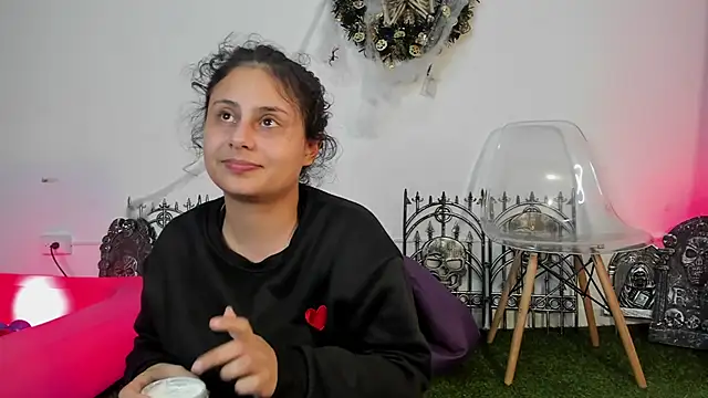 AbbyTaylorr online show from 10/25/25, 02:19