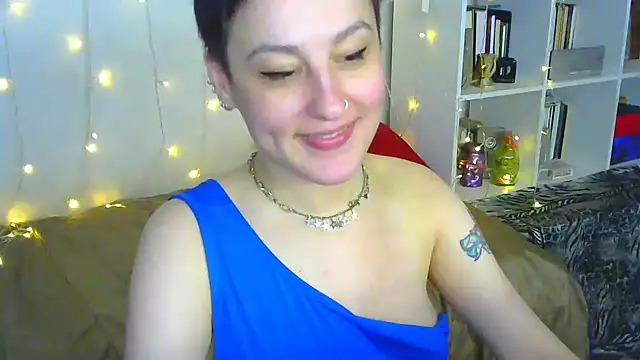 Snapshot of MartaBounty chatting on 02/23/25, 08:17 MartaBounty online show from 02/23/25, 08:17