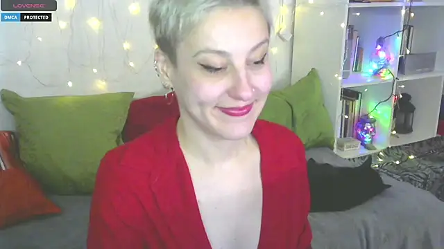 Snapshot of MartaBounty chatting on 05/25/26, 11:22 MartaBounty online show from 05/25/26, 11:22