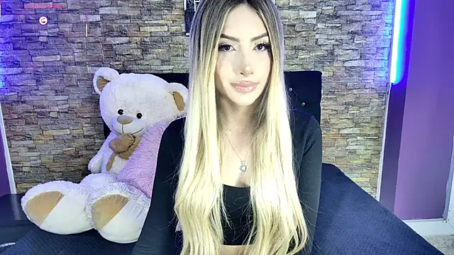 ale lovee online show from 02/19/25, 02:33