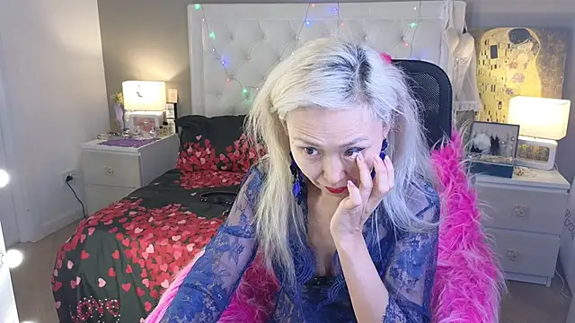 RoxalanaStar online show from 02/25/26, 11:14