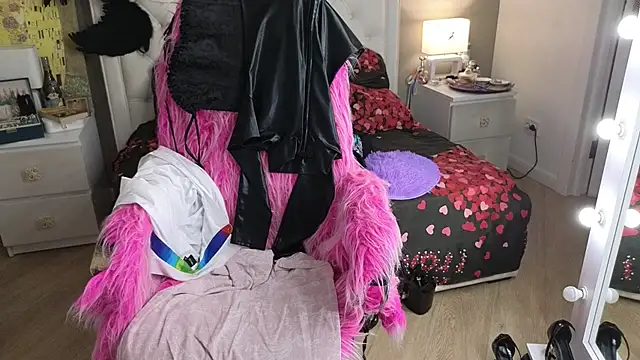RoxalanaStar online show from 07/12/26, 10:45
