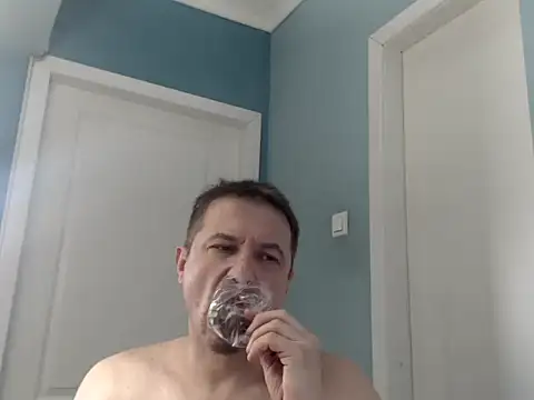 MisterFaithRO online show from 05/05/26, 01:41