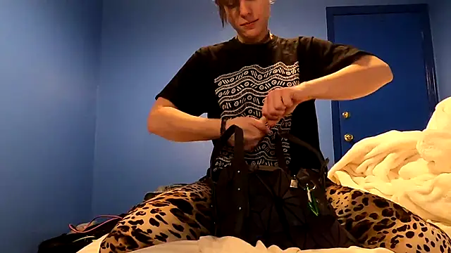 TheDaisyChaos online show from 03/09/25, 03:11