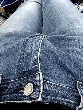 Snapshot of Babyucum4me chatting on 12/16/24, 10:50 Babyucum4me online show from 12/16/24, 10:50