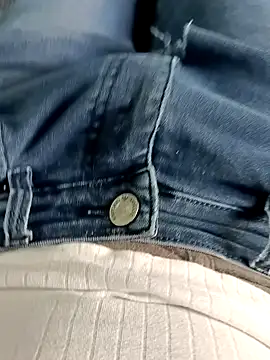 Snapshot of Babyucum4me chatting on 02/11/25, 11:43 Babyucum4me online show from 02/11/25, 11:43