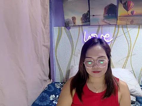 BURBERRY69 online show from 02/12/26, 01:17