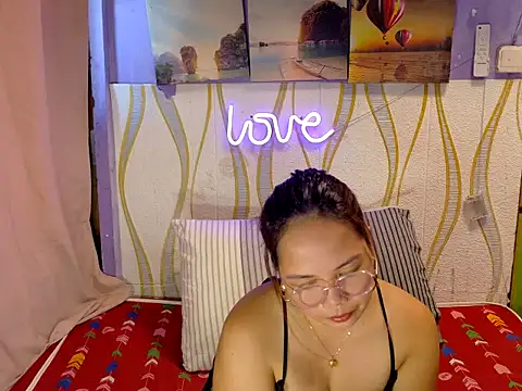 BURBERRY69 online show from 03/06/26, 01:35