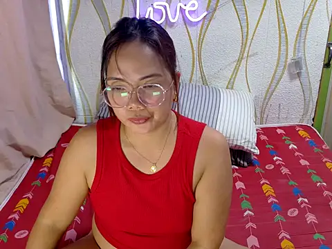 BURBERRY69 online show from 03/08/26, 08:07