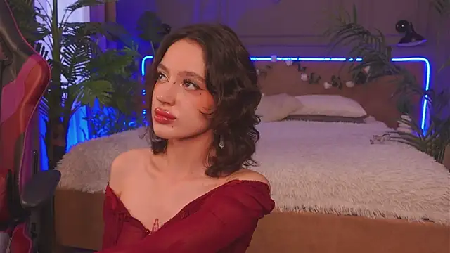 Devilinee online show from 09/19/25, 06:37