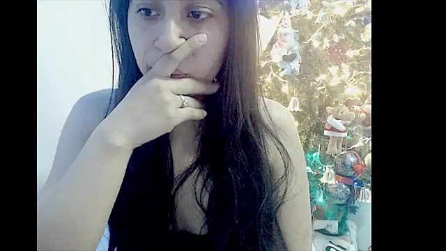 Snapshot of lizztaylor535 chatting on 12/20/24, 02:27 lizztaylor535 online show from 12/20/24, 02:27