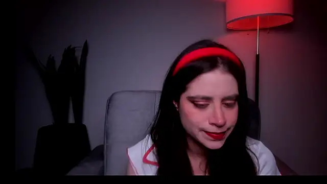 HazelKush online show from 05/12/26, 12:30