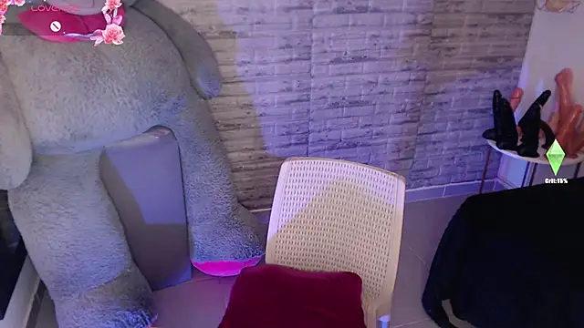 TinnaCobb online show from 02/21/26, 11:33