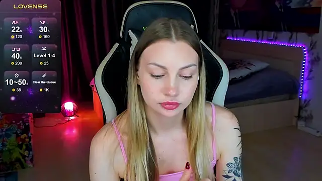 BiMolly online show from 11/19/25, 06:30