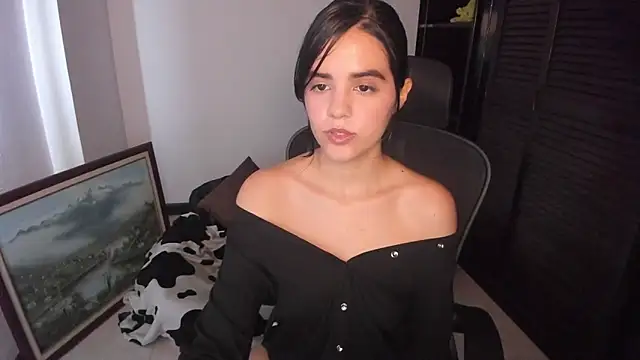 mia collins x online show from 09/22/25, 08:44