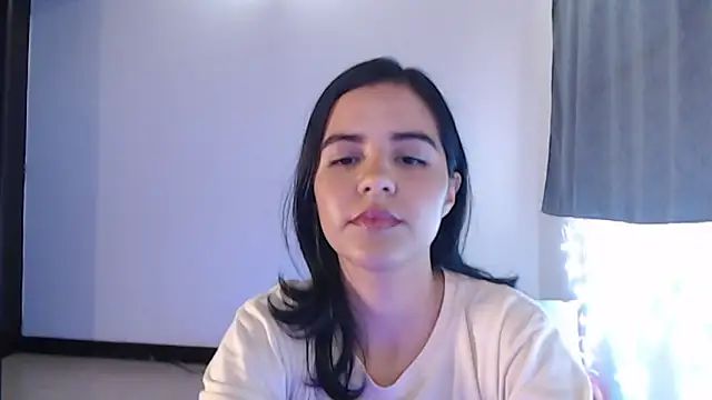 mia collins x online show from 02/04/26, 09:42