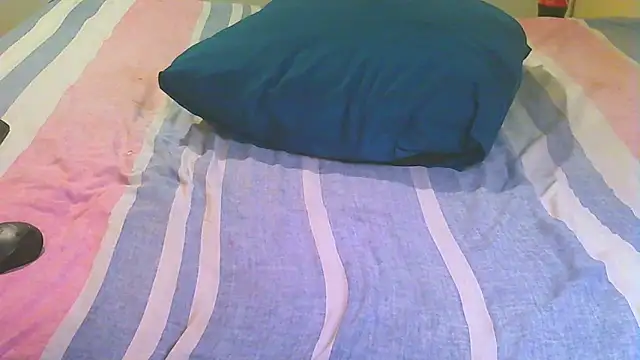 Snapshot of MatureBoobsDiva chatting on 12/31/24, 04:35 MatureBoobsDiva online show from 12/31/24, 04:35