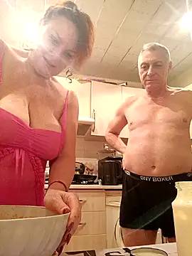  lady red  online show from 12/29/24, 03:24