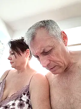  lady red  online show from 02/22/25, 08:29