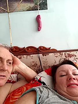  lady red  online show from 03/11/25, 05:16