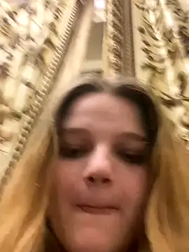 -MimmiLissa- online show from 10/24/25, 07:32