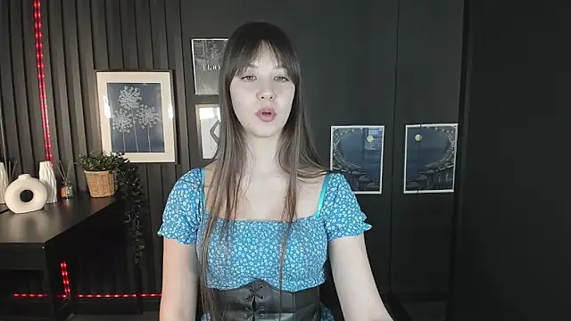 Snapshot of ElizaMild chatting on 01/23/25, 07:40 ElizaMild online show from 01/23/25, 07:40