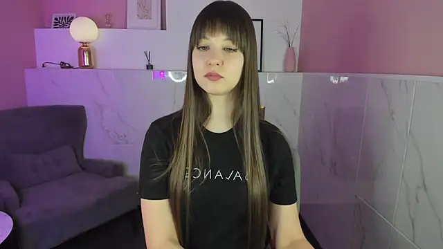 Snapshot of ElizaMild chatting on 02/15/25, 07:39 ElizaMild online show from 02/15/25, 07:39