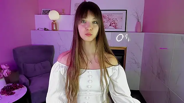 Snapshot of ElizaMild chatting on 02/18/25, 07:30 ElizaMild online show from 02/18/25, 07:30