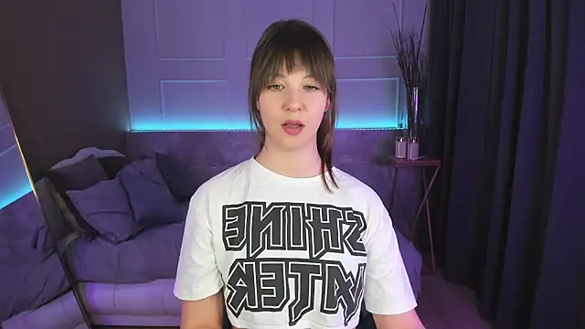 Snapshot of ElizaMild chatting on 02/23/25, 07:38 ElizaMild online show from 02/23/25, 07:38