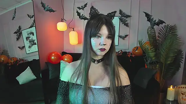 Snapshot of ElizaMild chatting on 10/30/25, 01:34 ElizaMild online show from 10/30/25, 01:34