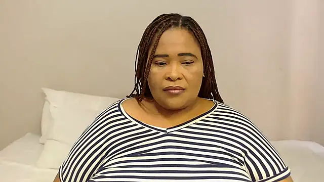 Snapshot of zandile chatting on 09/09/25, 07:52 zandile online show from 09/09/25, 07:52