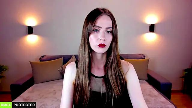 TheWoman   online show from 11/18/25, 07:07