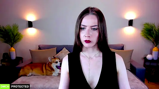 TheWoman   online show from 04/15/26, 07:10