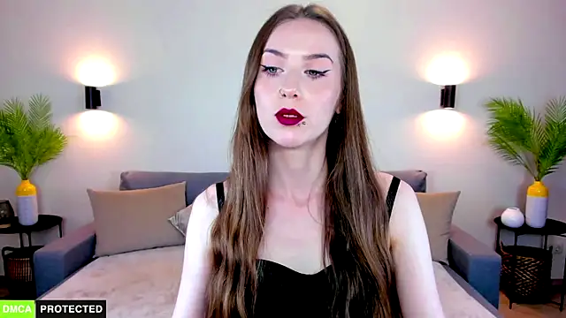 Snapshot of TheWoman__ chatting on 06/08/26, 10:59 TheWoman online show from 06/08/26, 10:59