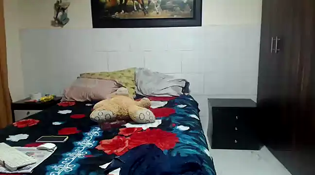 RobertaHott online show from 02/22/25, 10:31