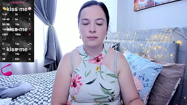 angelaagomez online show from 05/05/26, 06:27