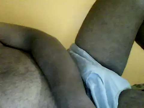 Snapshot of Indianguymohan chatting on 06/19/26, 05:17 Indianguymohan online show from 06/19/26, 05:17