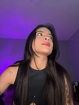 Snapshot of Sammy_pink chatting on 01/13/25, 11:49 Sammy pink online show from 01/13/25, 11:49