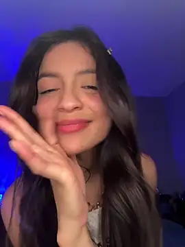 Snapshot of Sammy_pink chatting on 01/21/25, 04:32 Sammy pink online show from 01/21/25, 04:32