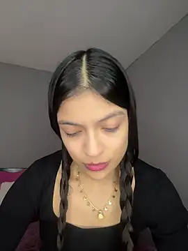 Snapshot of Sammy_pink chatting on 02/20/25, 02:13 Sammy pink online show from 02/20/25, 02:13