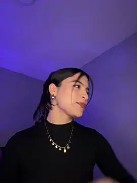 Snapshot of Sammy_pink chatting on 02/23/25, 12:19 Sammy pink online show from 02/23/25, 12:19