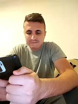 Snapshot of MrNoBoDy000 chatting on 09/30/25, 01:49 MrNoBoDy000 online show from 09/30/25, 01:49