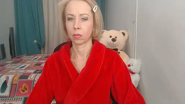Snapshot of LuxuryNika chatting on 01/16/25, 07:41 LuxuryNika online show from 01/16/25, 07:41