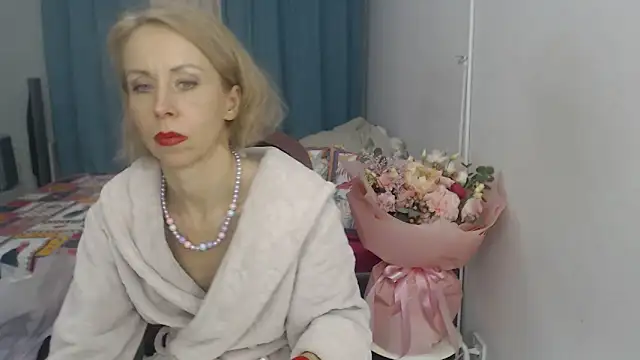 Snapshot of LuxuryNika chatting on 01/26/25, 07:41 LuxuryNika online show from 01/26/25, 07:41