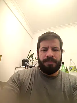 Snapshot of juanci_to chatting on 10/15/25, 12:22 juanci to online show from 10/15/25, 12:22