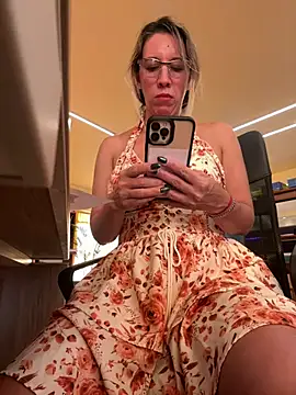 Gatitacarlita online show from 03/13/25, 08:11